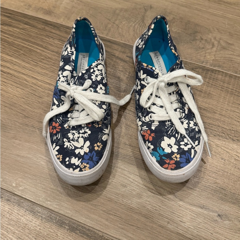 Aeropostale - Floral Canvas Sneakers